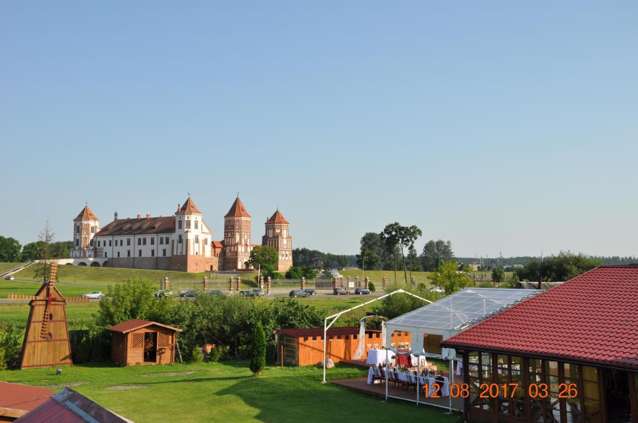 Hotel Usadba Zamkovoe Predmestie Mir Exteriér fotografie